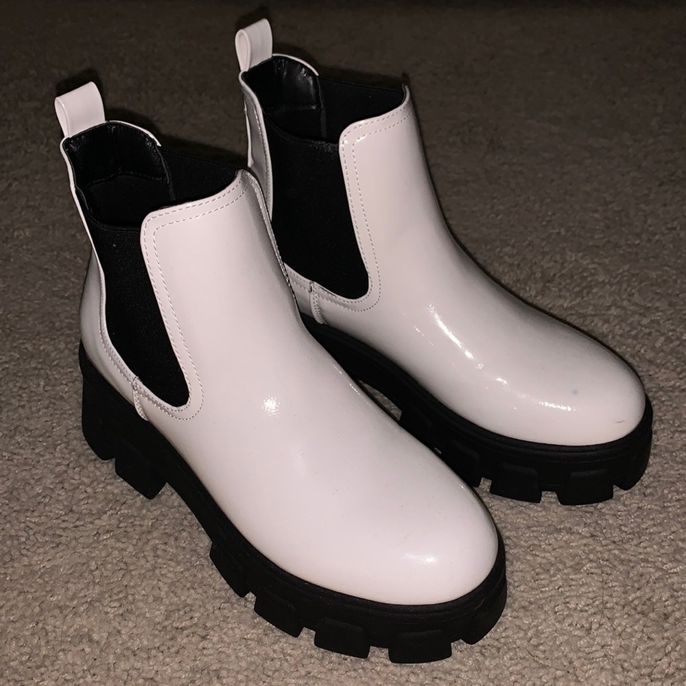 Unionbay white ankle boots
